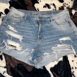 American Eagle Mom Short Size 18
